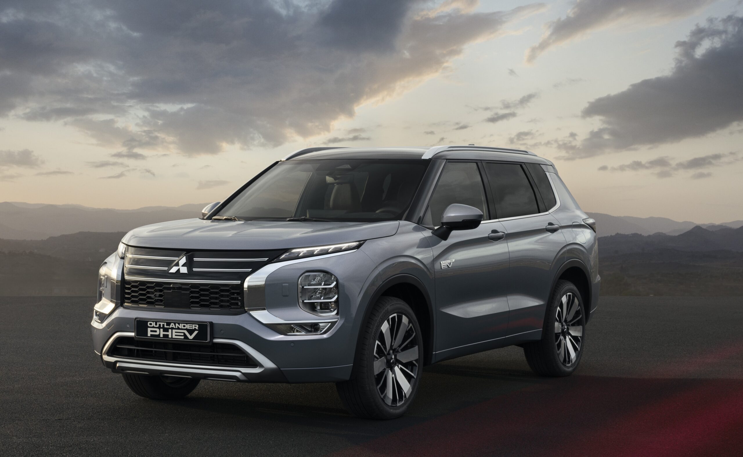 2026 Mitsubishi Outlander PHEV
